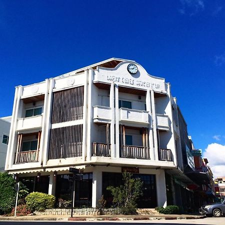 Nakorn De Sukhothai Hip Hotel Exterior photo