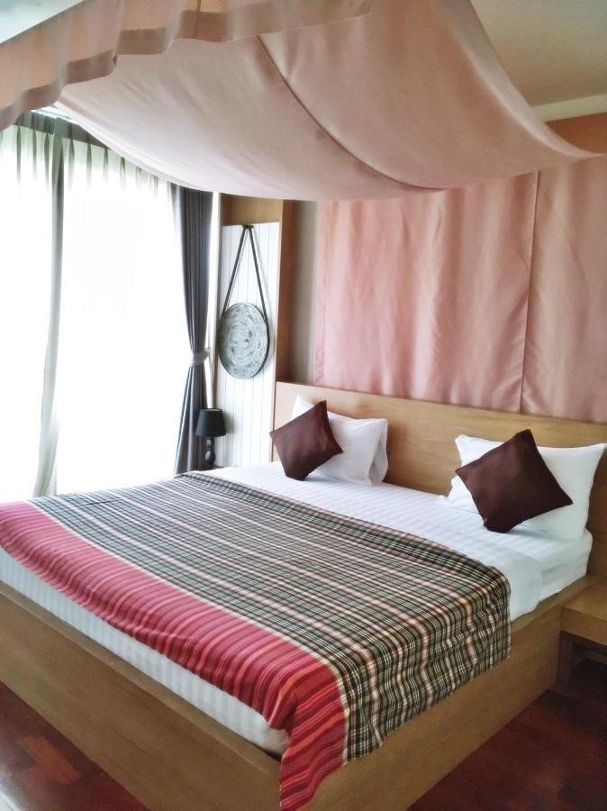 Nakorn De Sukhothai Hip Hotel Exterior photo