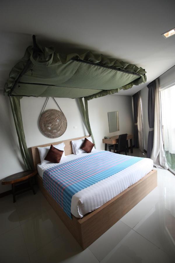 Nakorn De Sukhothai Hip Hotel Exterior photo